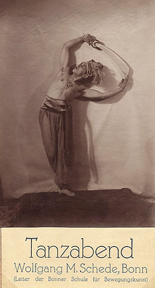 Wolfgang Martin Schede in einem exotischen Tanz, ca. 1923