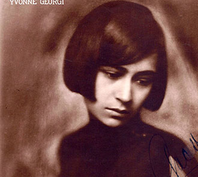 Yvonne Georgi 1925