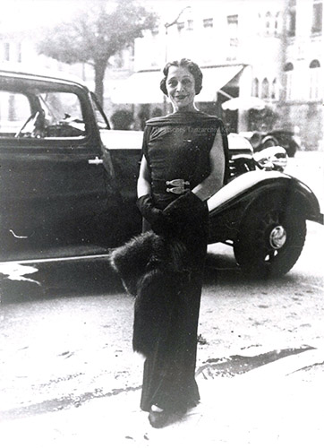 La Argentina (Antonia Mercé, 1890-1936) in Neuilly, wo sie ab 1928 wohnte.