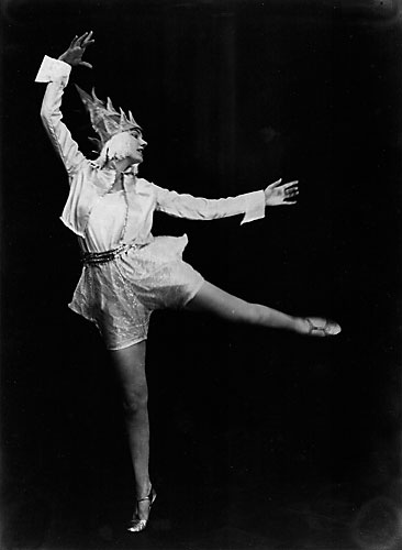 Emmy Sauerbeck in ‚Siamesischer Tanz‘, 1929